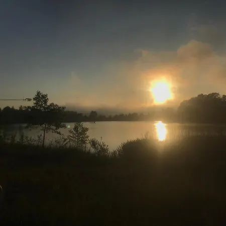 Bungalow, Retro Am See, Rügen Zirkow