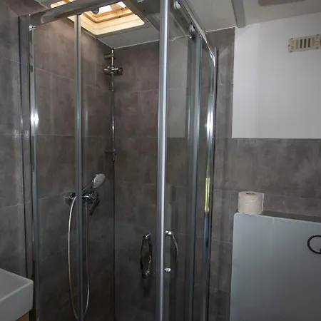 Bungalow, Adler Auf Ruegen Kamp alanı Zirkow